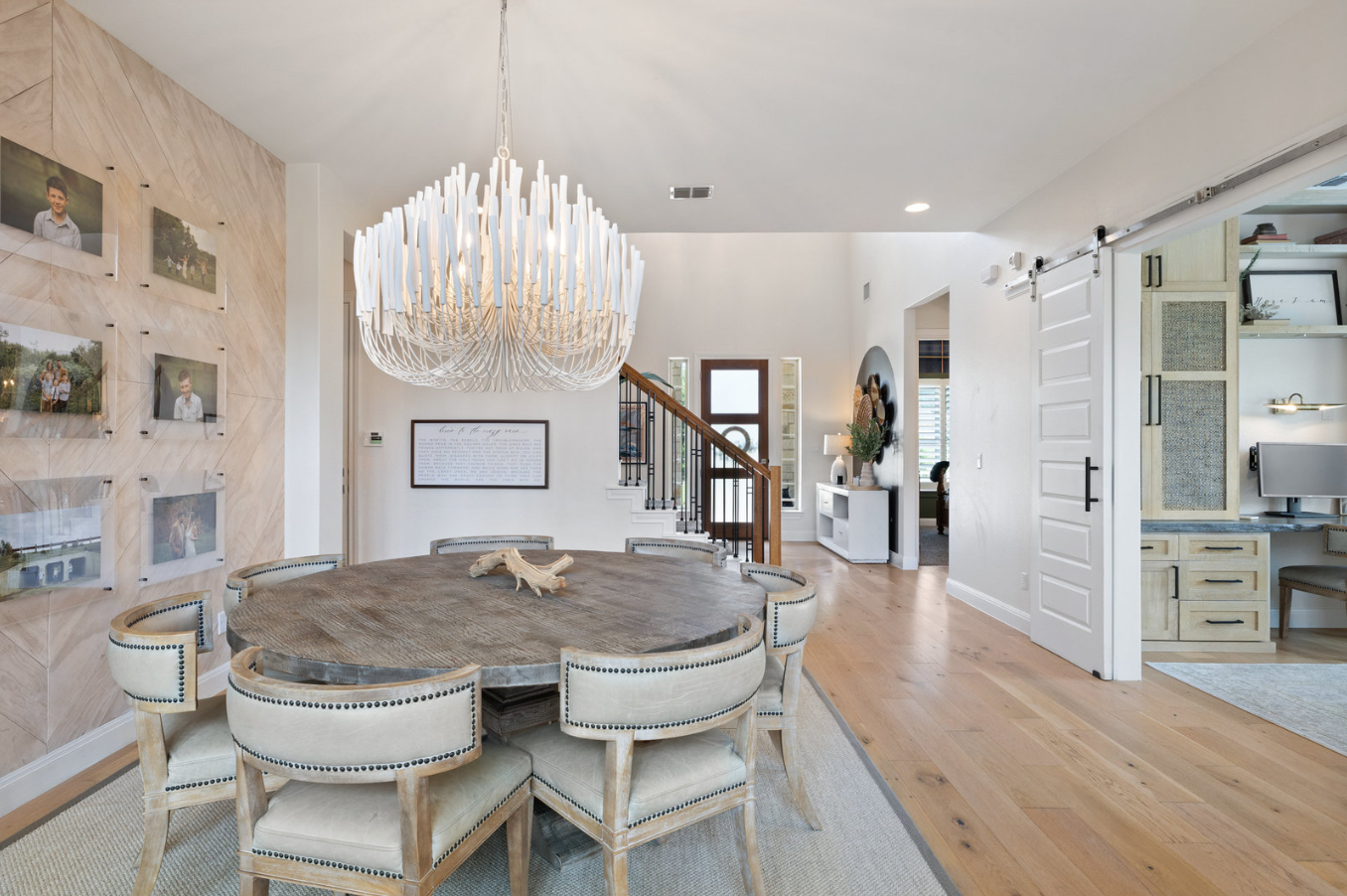 Diamante Dr. dining room